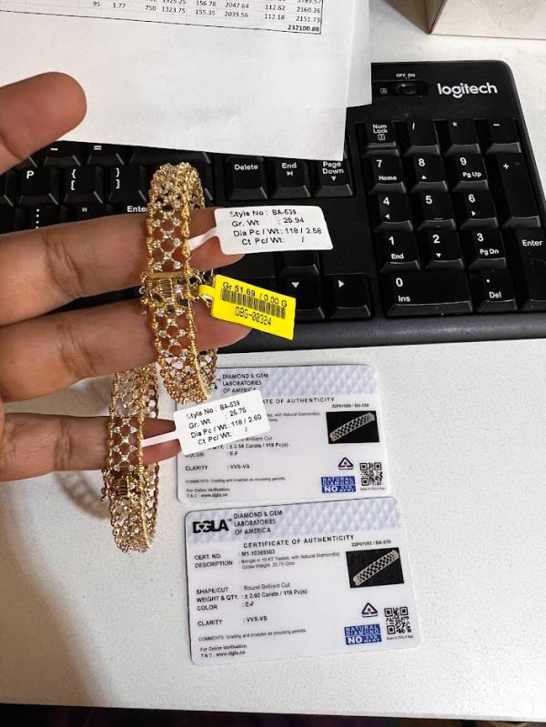 DIAMOND-BANGLES,18K (DBG-00324)