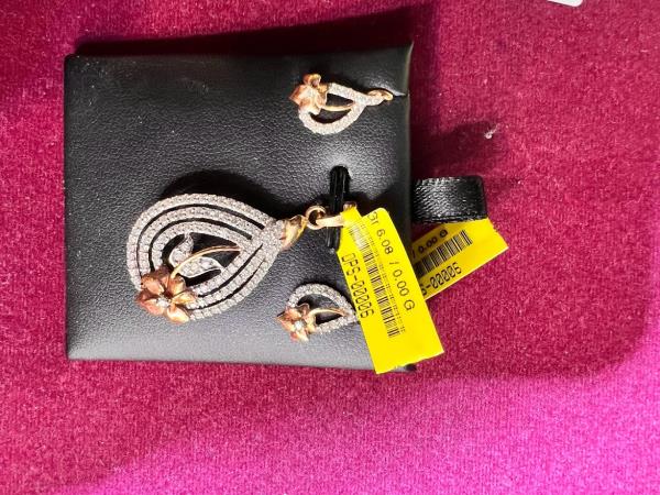 DIAMOND-PENDANT SET,18K (DPS-00006)