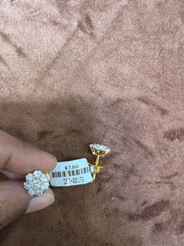 DIAMOND-EAR TOPS,18K (DET-00178)