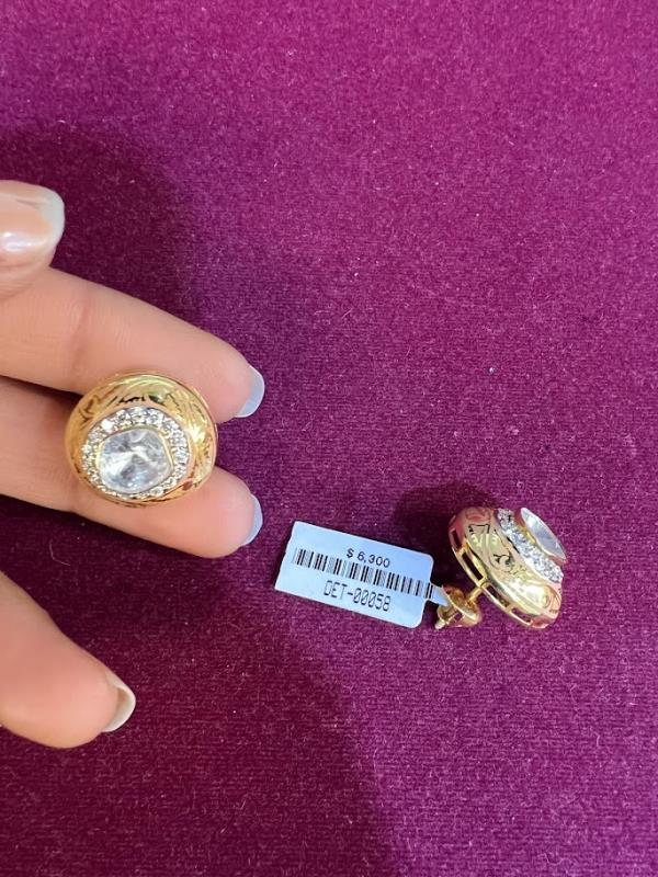 DIAMOND-EAR TOPS,18K (DET-00058)