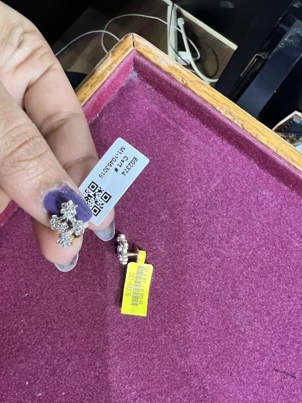 DIAMOND-EAR TOPS,18K (DET-00976)
