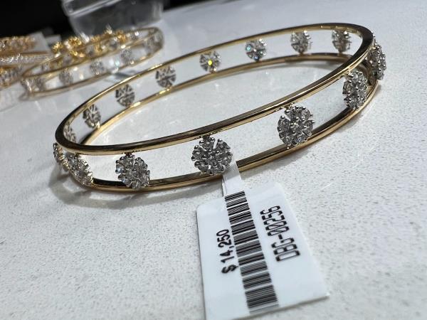 DIAMOND-BANGLES,18K (DBG-00256)
