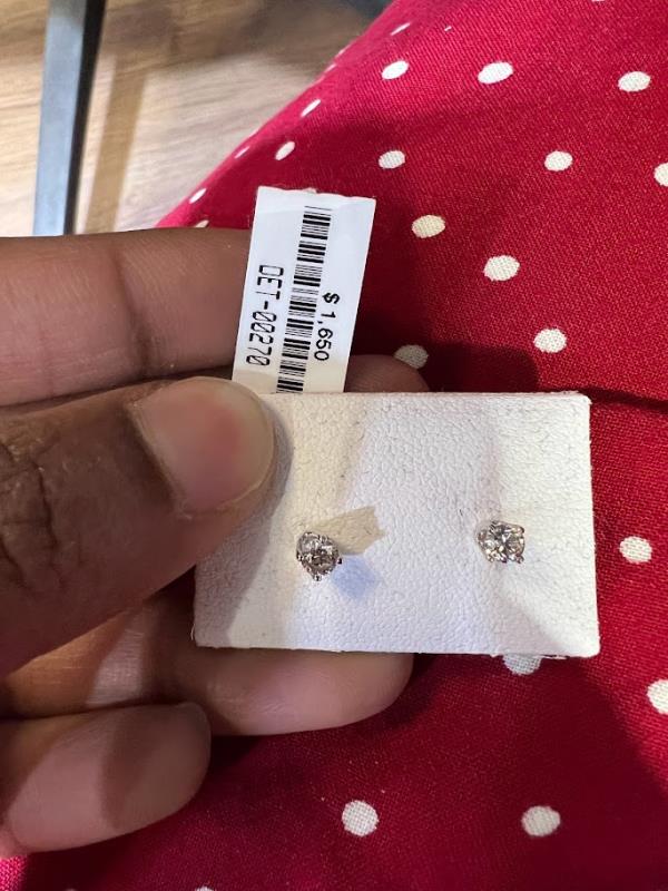 DIAMOND-EAR TOPS,18K (DET-00270)