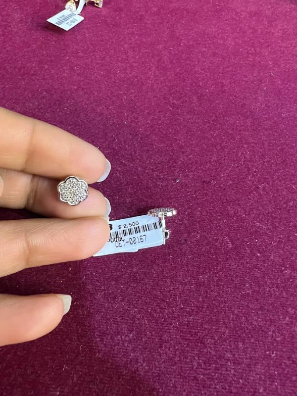 DIAMOND-EAR TOPS,18K (DET-00167)