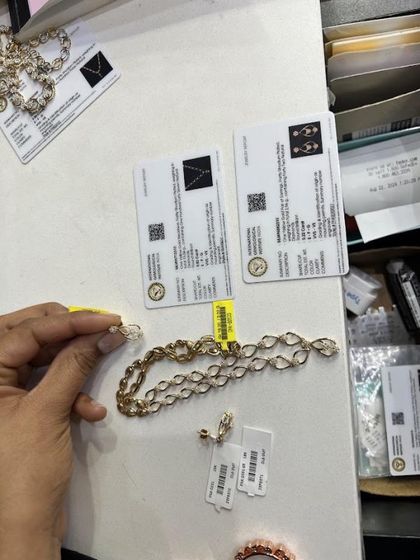 DIAMOND-NECKLACE,18K (DNK-00533)