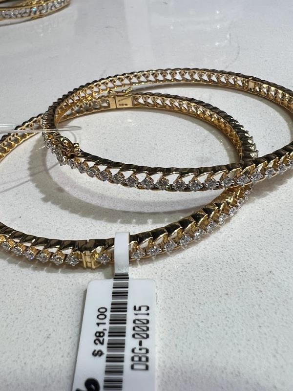 DIAMOND-BANGLES,18K (DBG-00015)