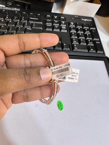 DIAMOND-BANGLES,18K (DBG-00311)