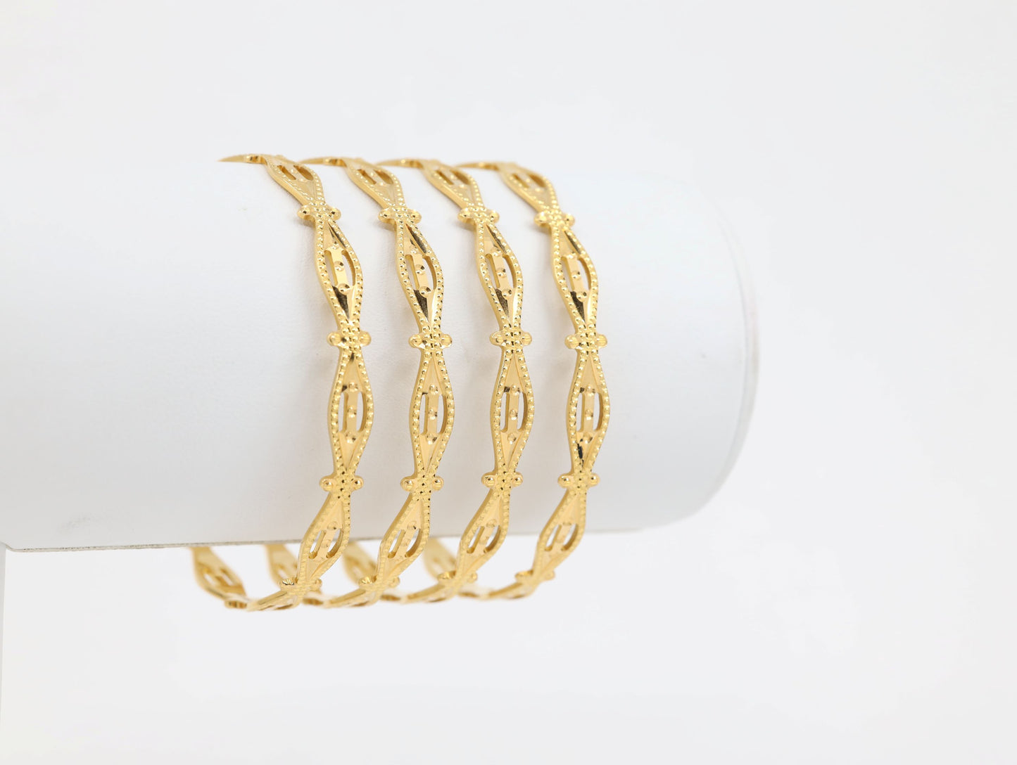 BANGLES,22K (BG-10260)