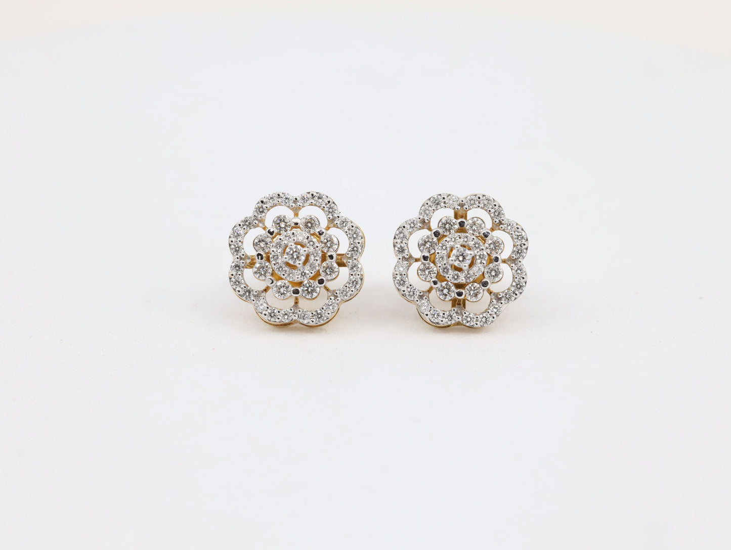 DIAMOND-EAR TOPS,18K (DET-00132)