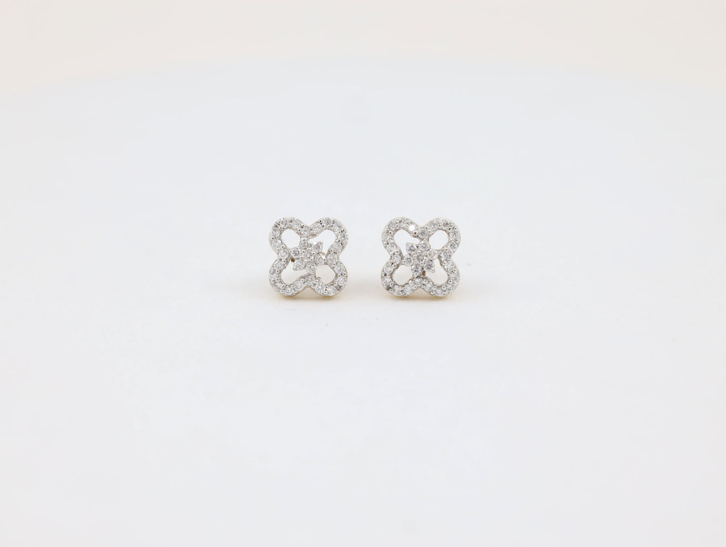 DIAMOND-EAR TOPS,18K (DET-00194)