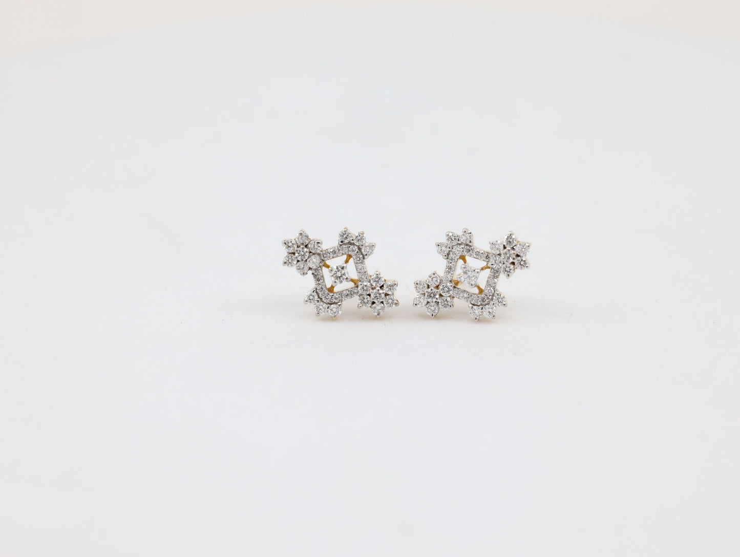 DIAMOND-EAR TOPS,18K (DET-00976)