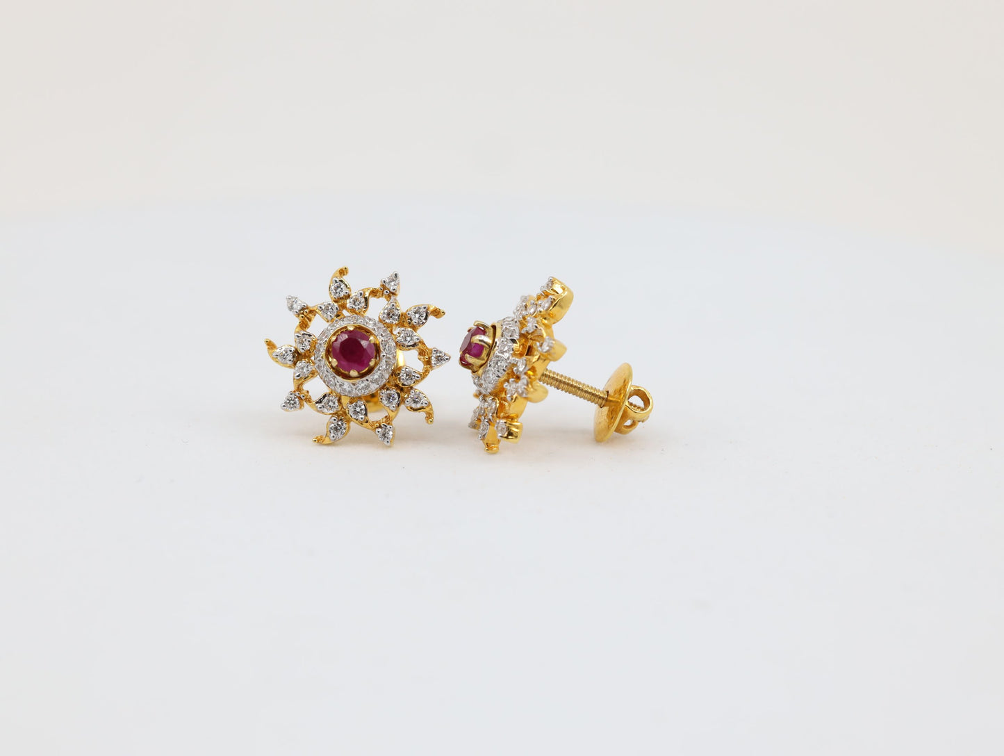DIAMOND-EAR TOP 18K (DET-10040)