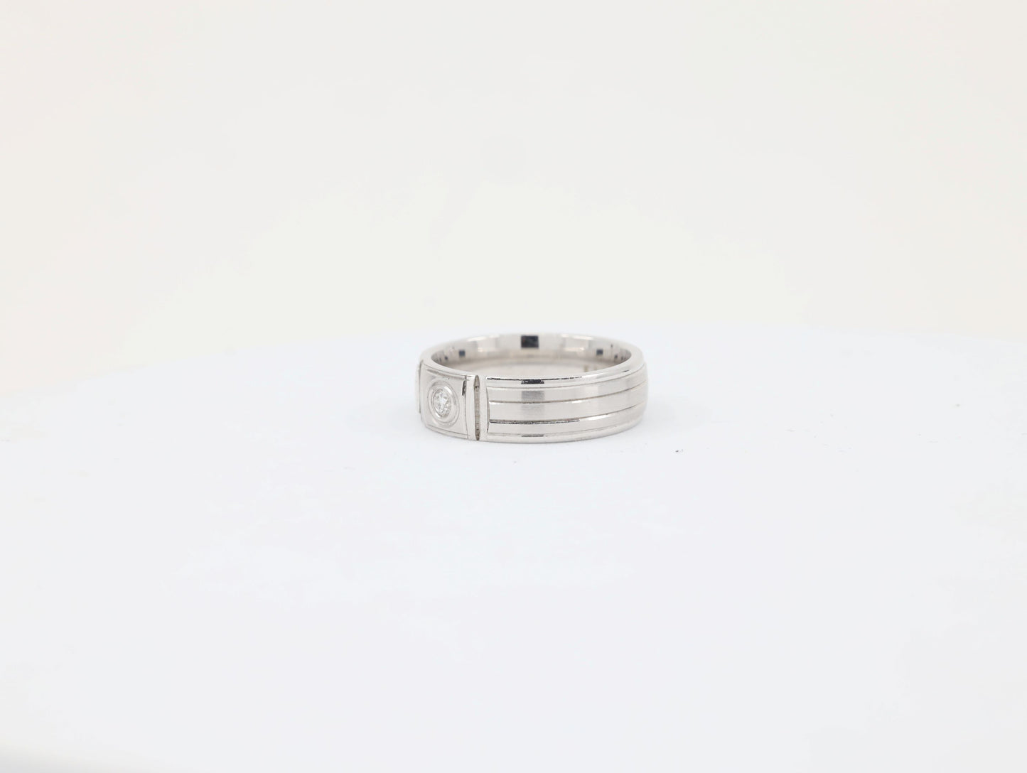 DIAMOND-RING,18K (DRG-00154)