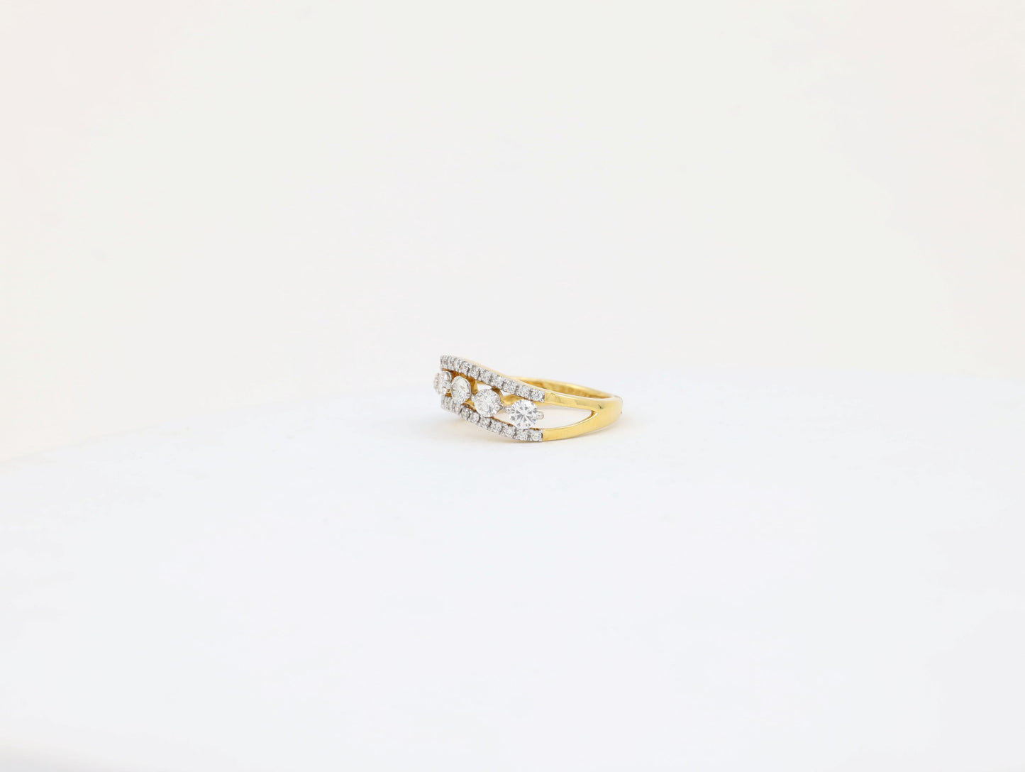 DIAMOND-RING,18K (DRG-00303)