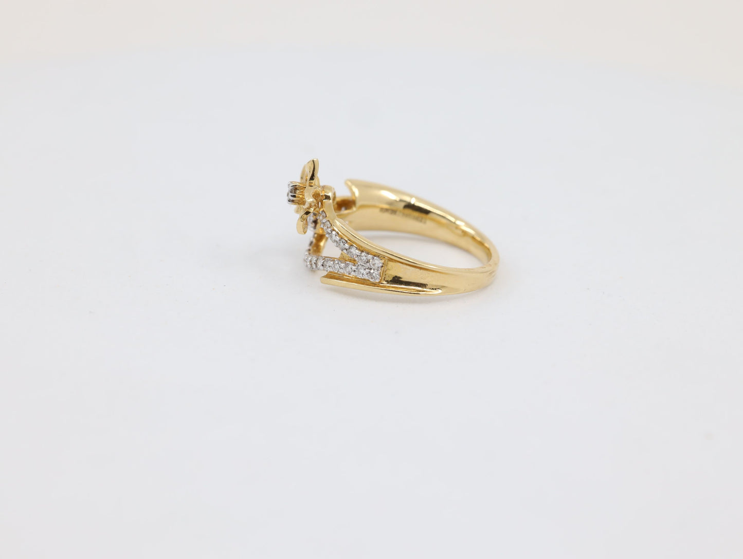 DIAMOND-RING,18K (DRG-00310)
