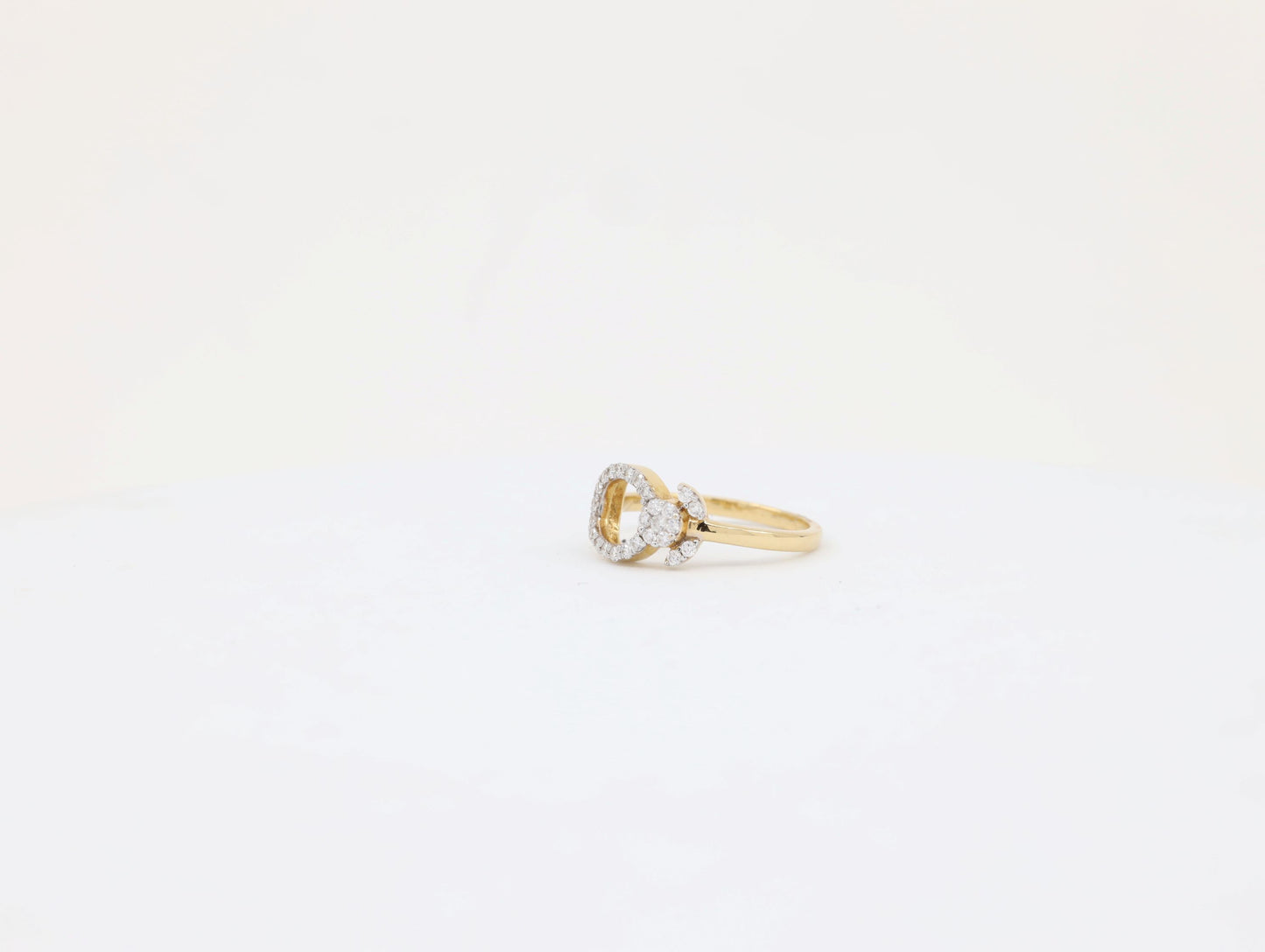 DIAMOND-RING