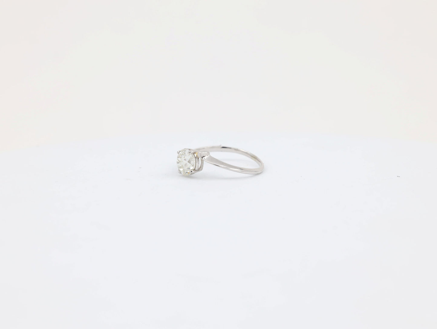 DIAMOND-RING,18K (DRG-00861)