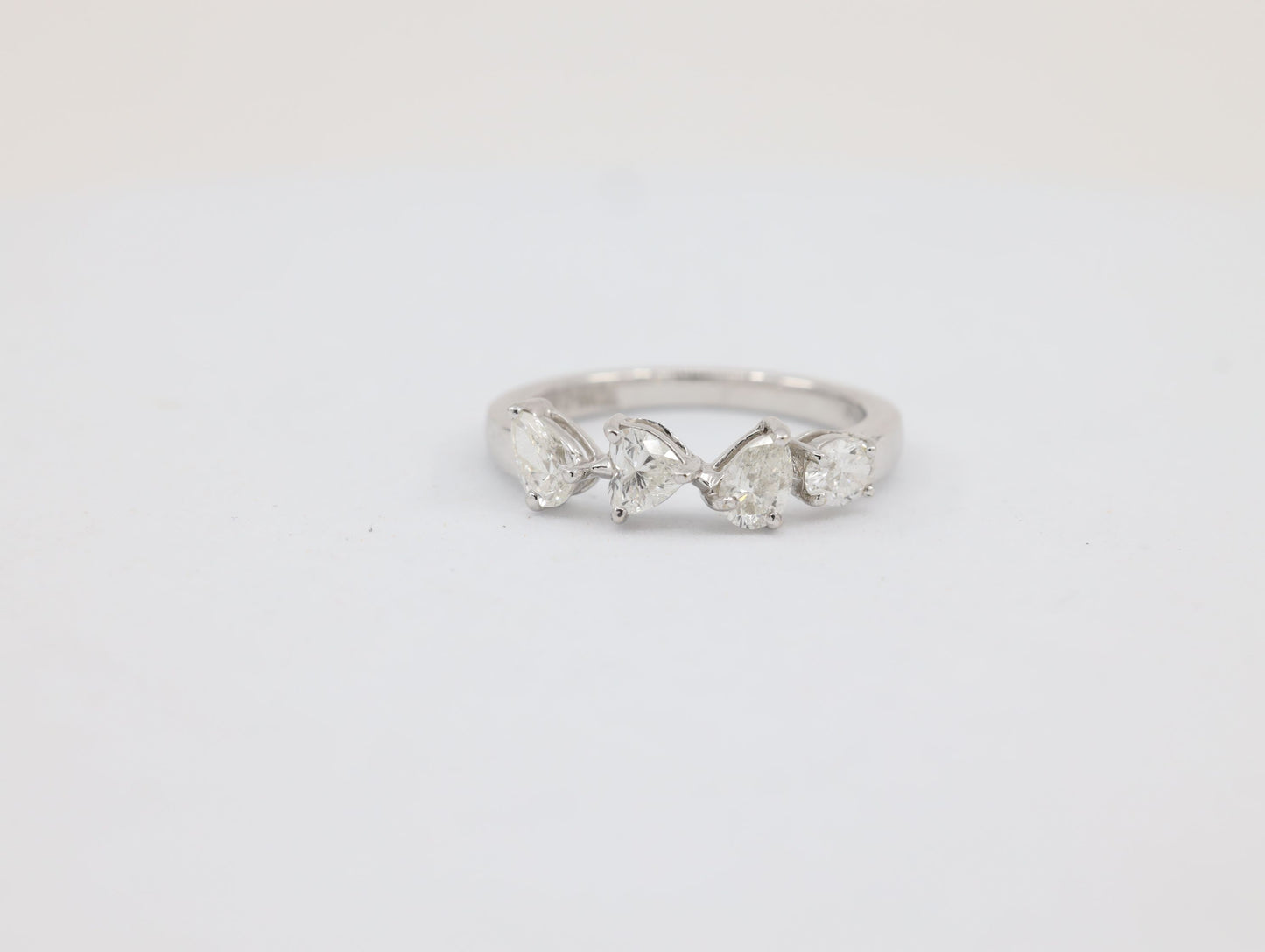 DIAMOND-RING,18K (DRG-01024)