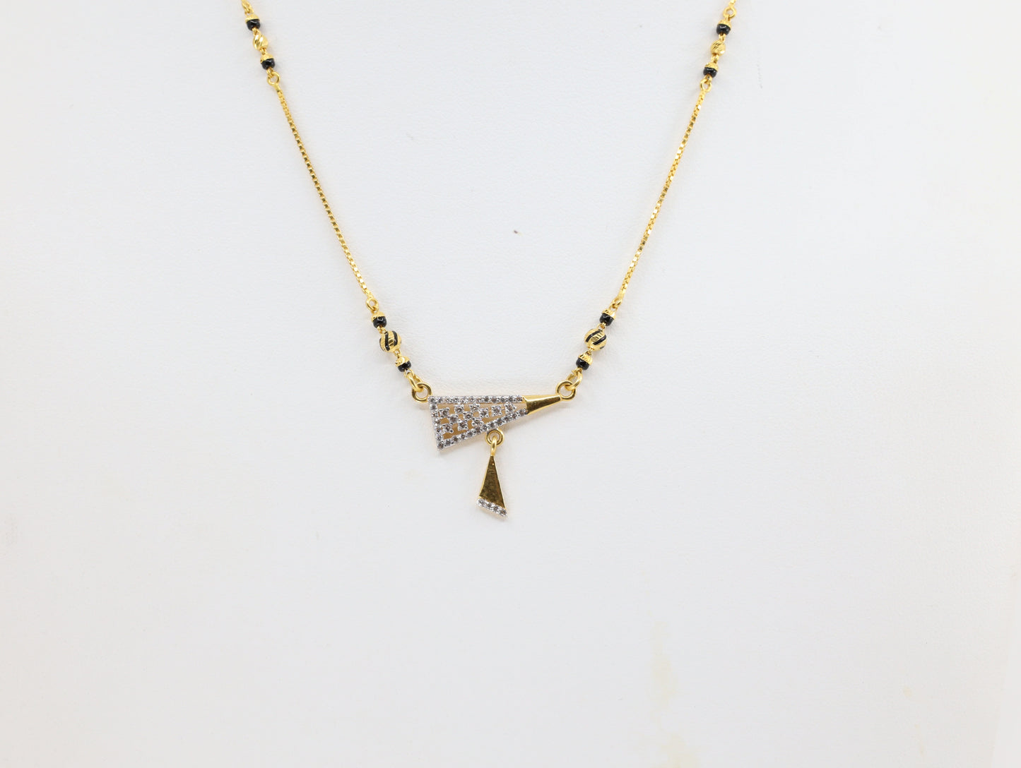 MANGALSUTRA 22K (MS-10111)