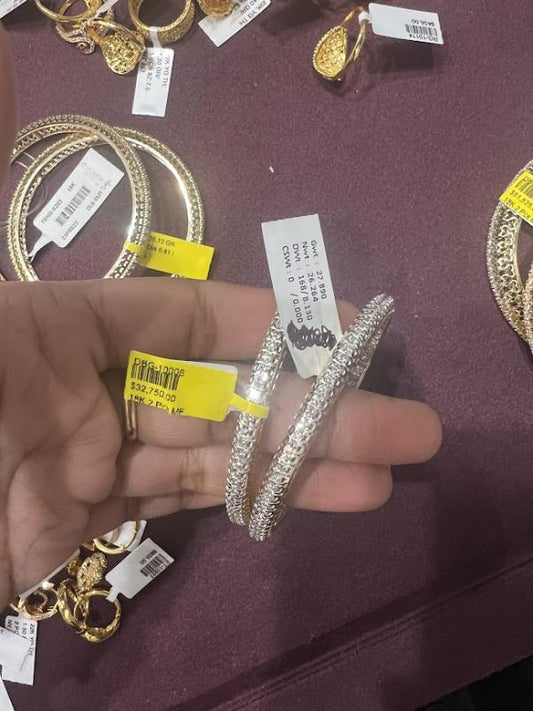 DIAMOND-BANGLES,18K (DBG-10006)