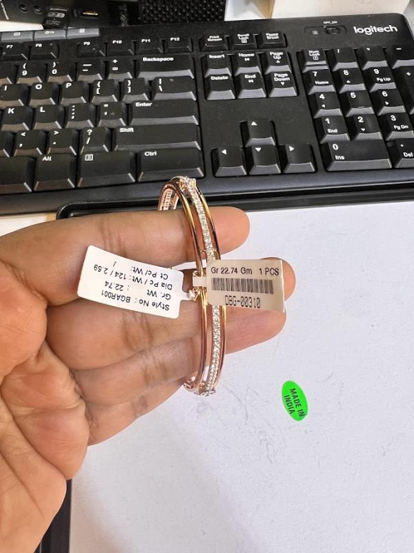 DIAMOND-BANGLES,18K (DBG-00310)