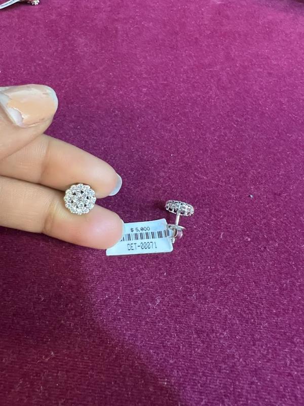 DIAMOND-EAR TOPS,18K (DET-00071)