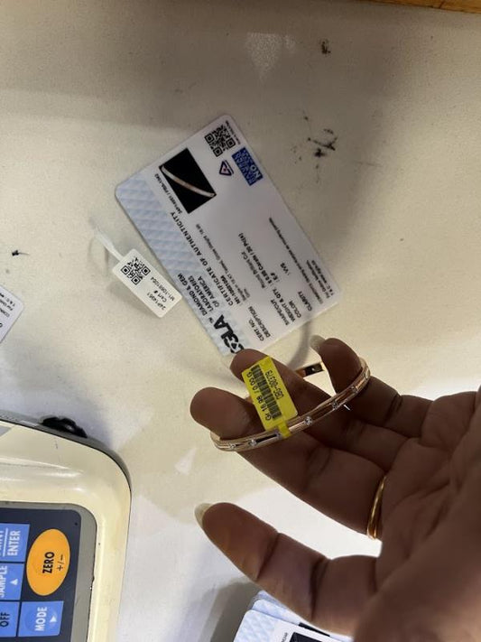 DIAMOND-BANGLES,18K (DBG-00379)