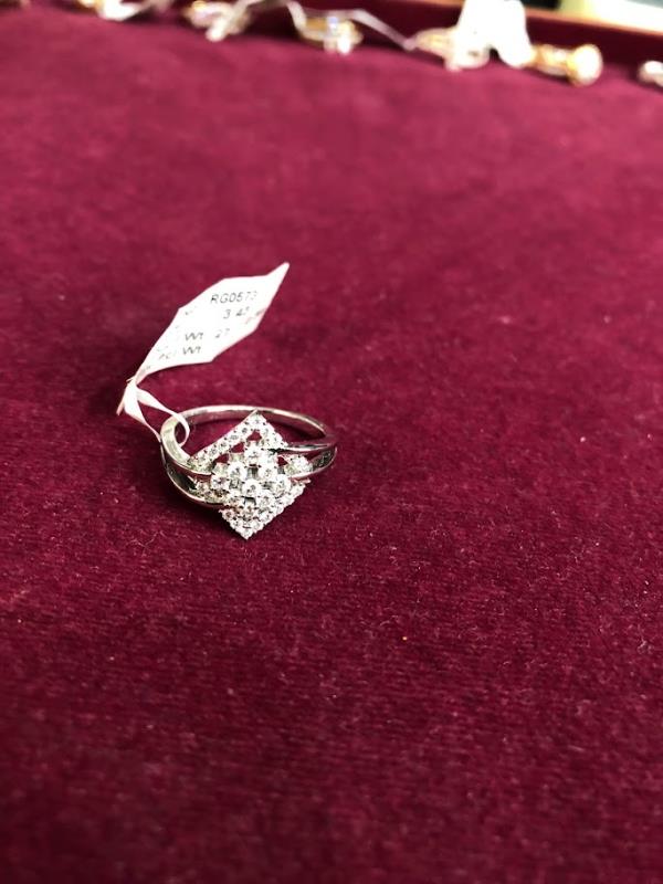 DIAMOND-RING,18K (DRG-00200)