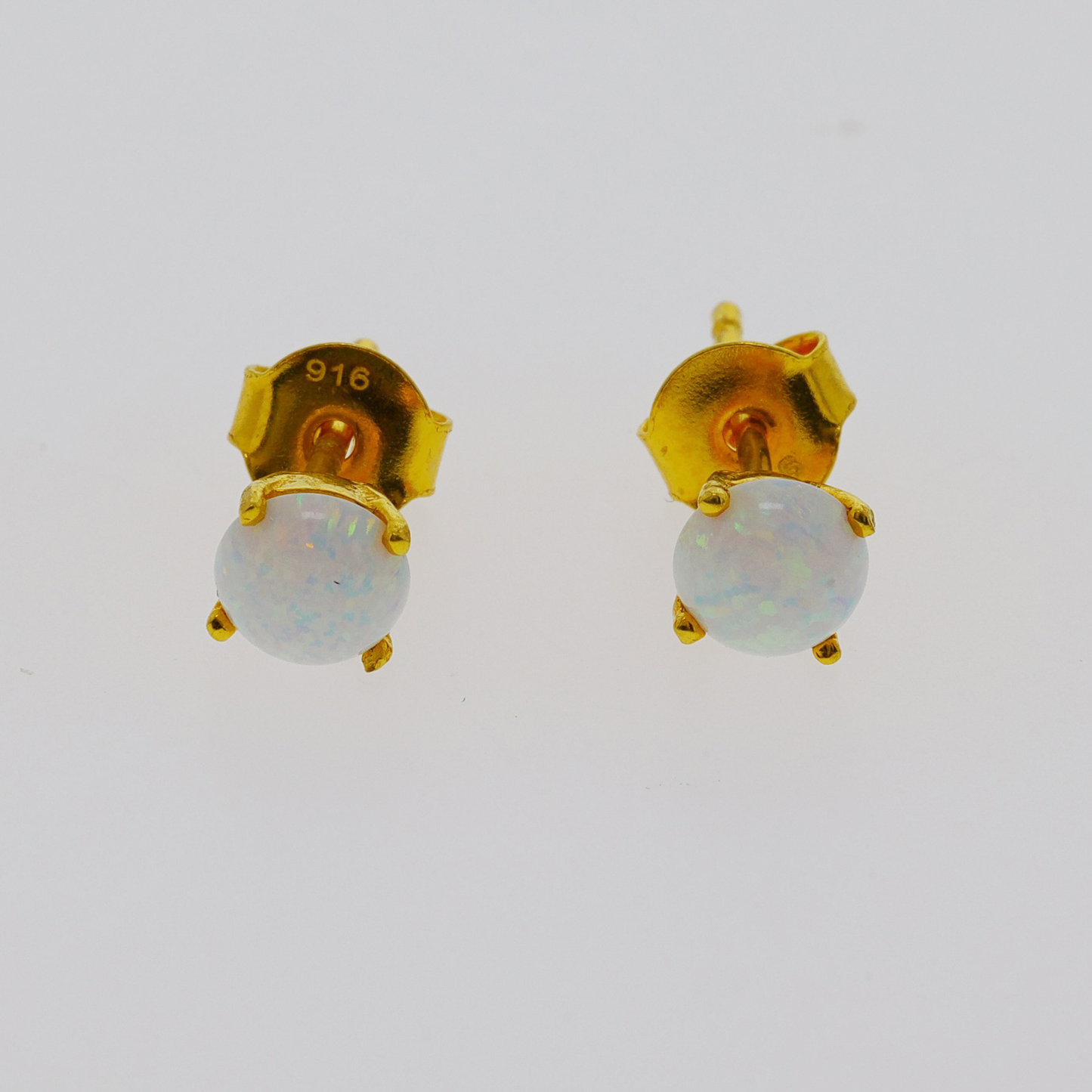 EARTOPS WITH WHITE STONES