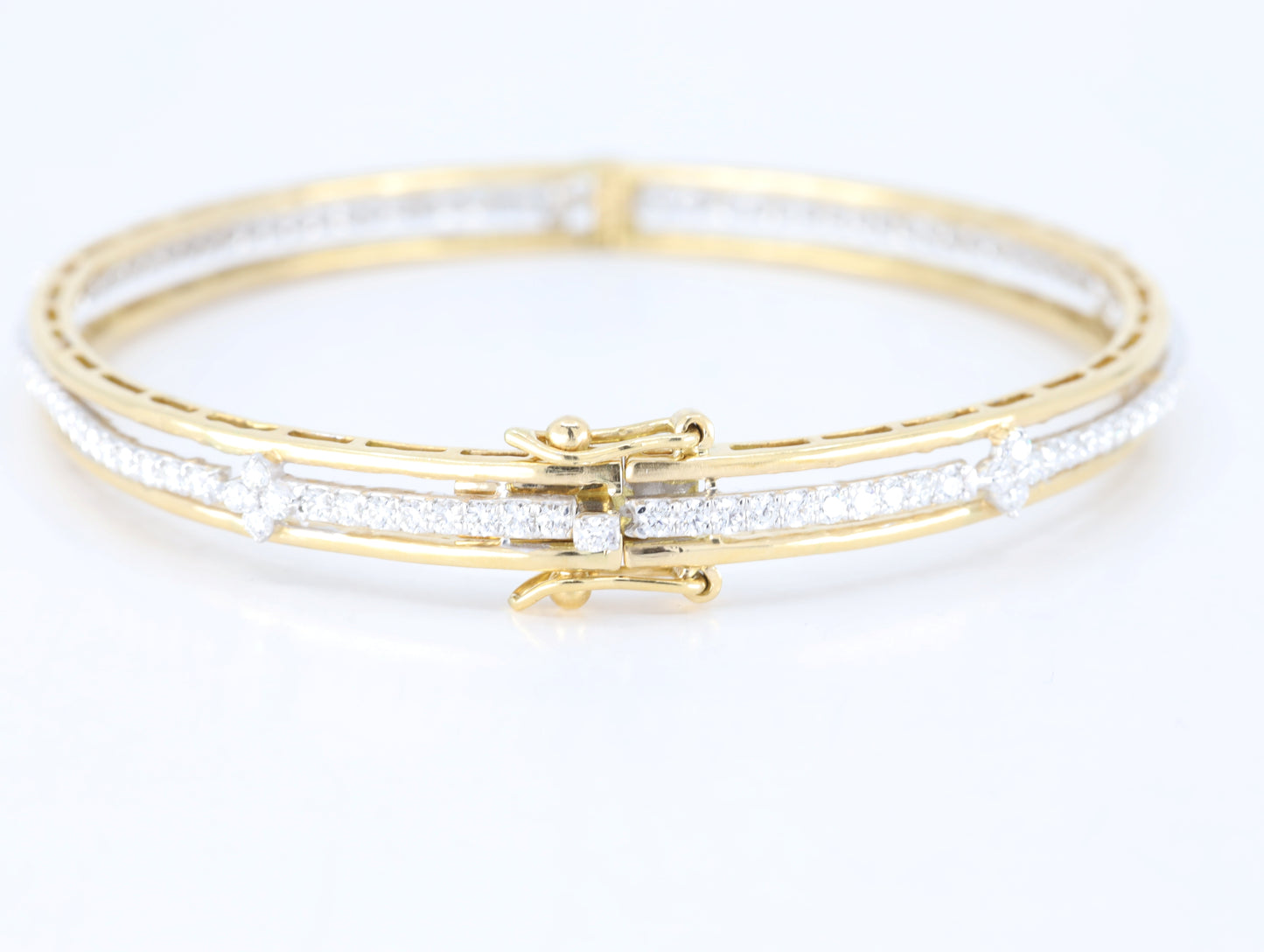 DIAMOND-BANGLES,18K (DBG-00007)