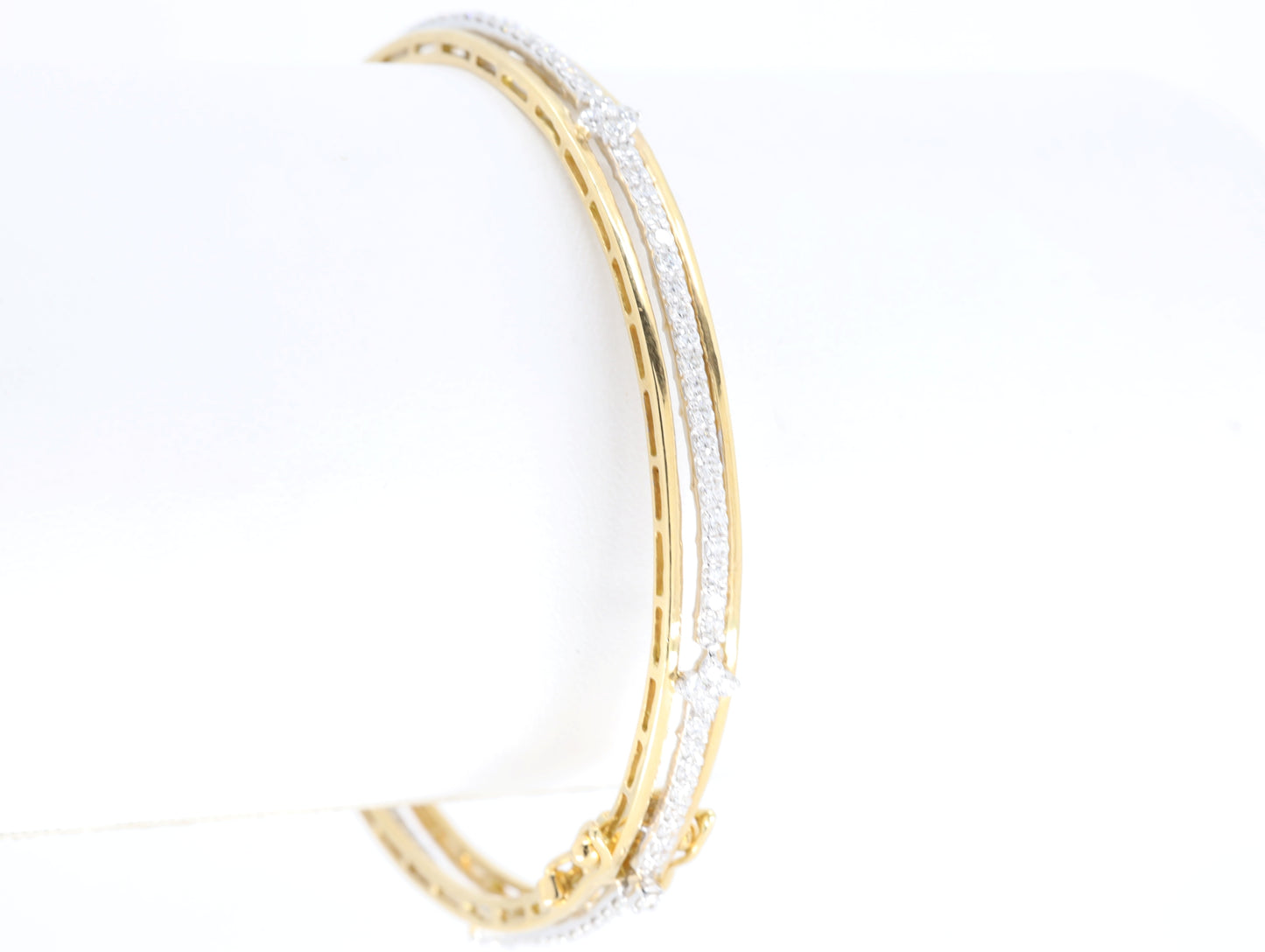 DIAMOND-BANGLES,18K (DBG-00007)