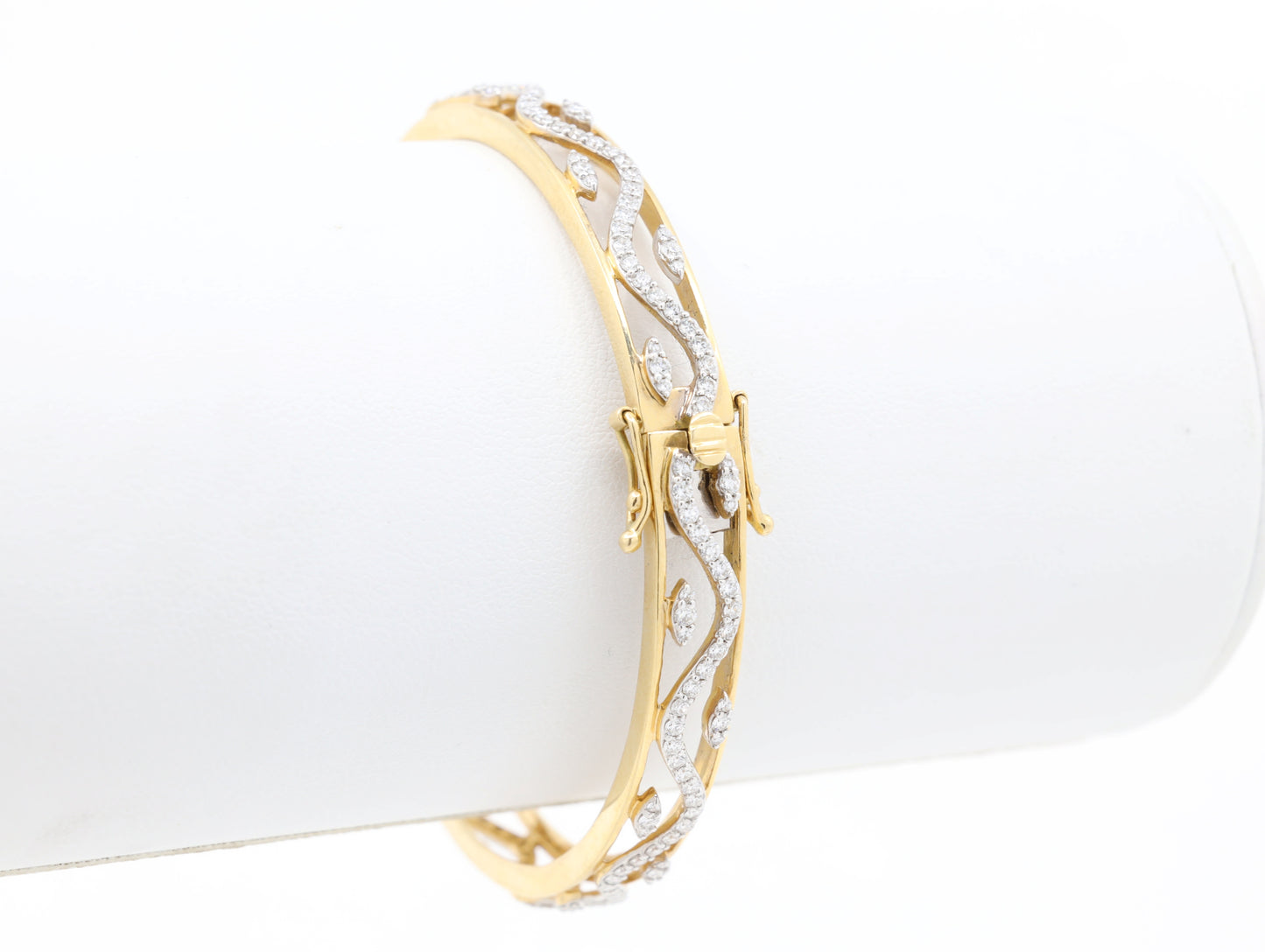 DIAMOND-BANGLES,22K (DBG-00249)