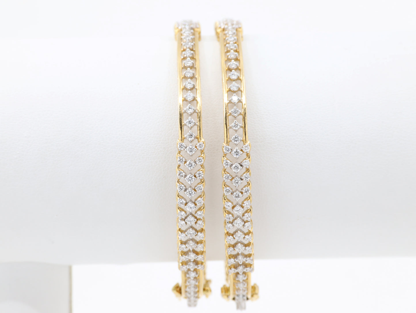 DIAMOND-BANGLES,22K (DBG-00265)