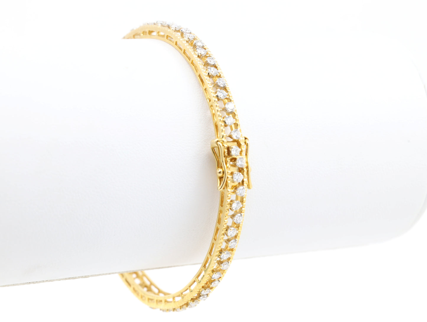 DIAMOND-BANGLES 18K (DBG-00368)
