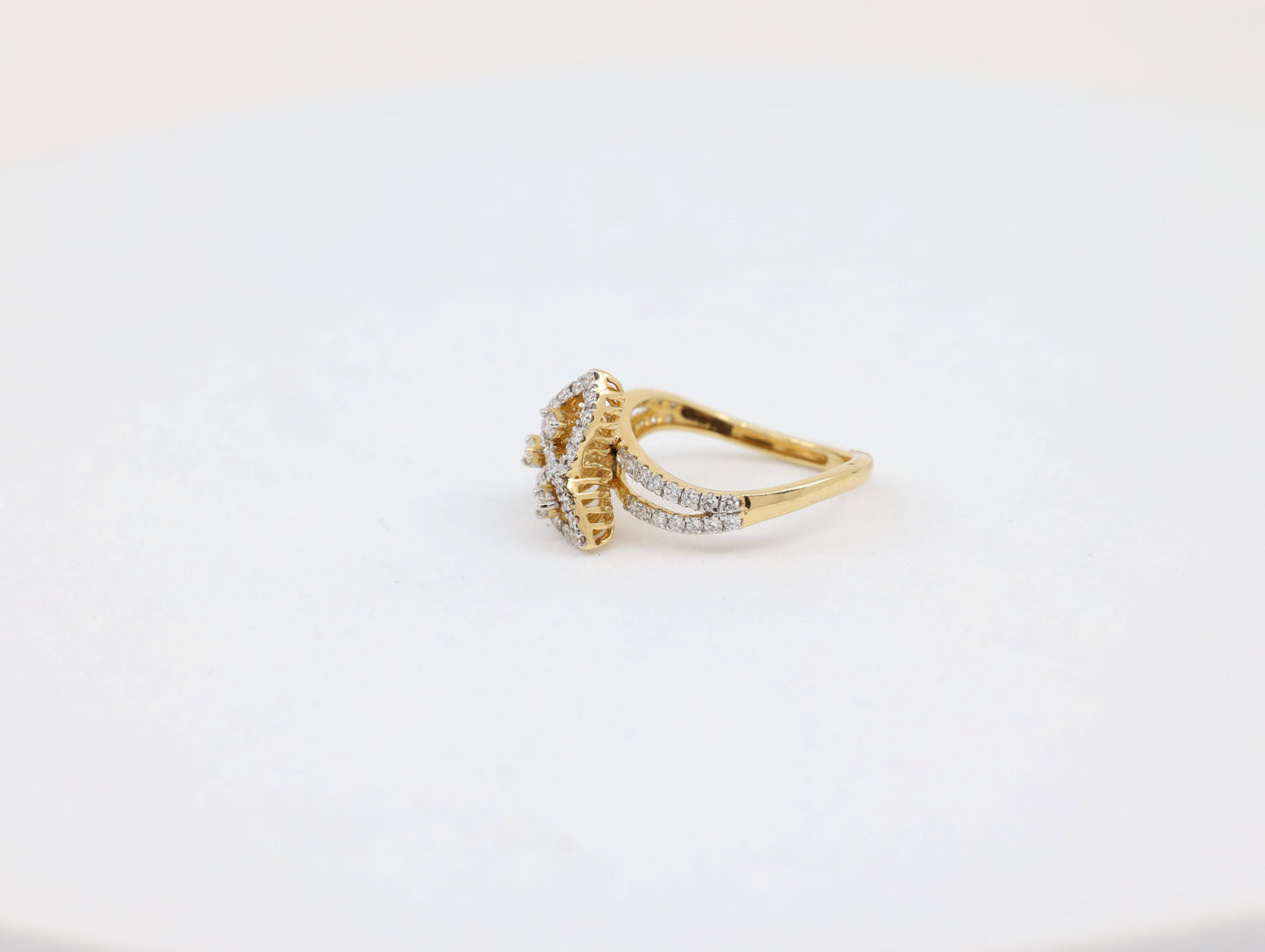 DIAMOND-RING,18K (DRG-00745)