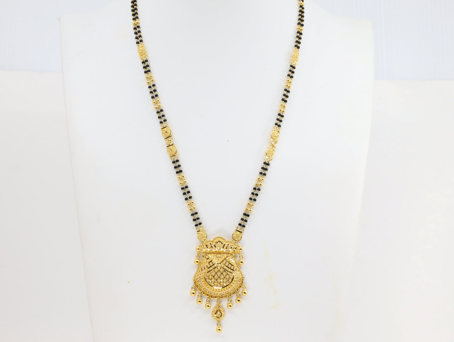 MANGALSUTRA 22K (MS-10122)