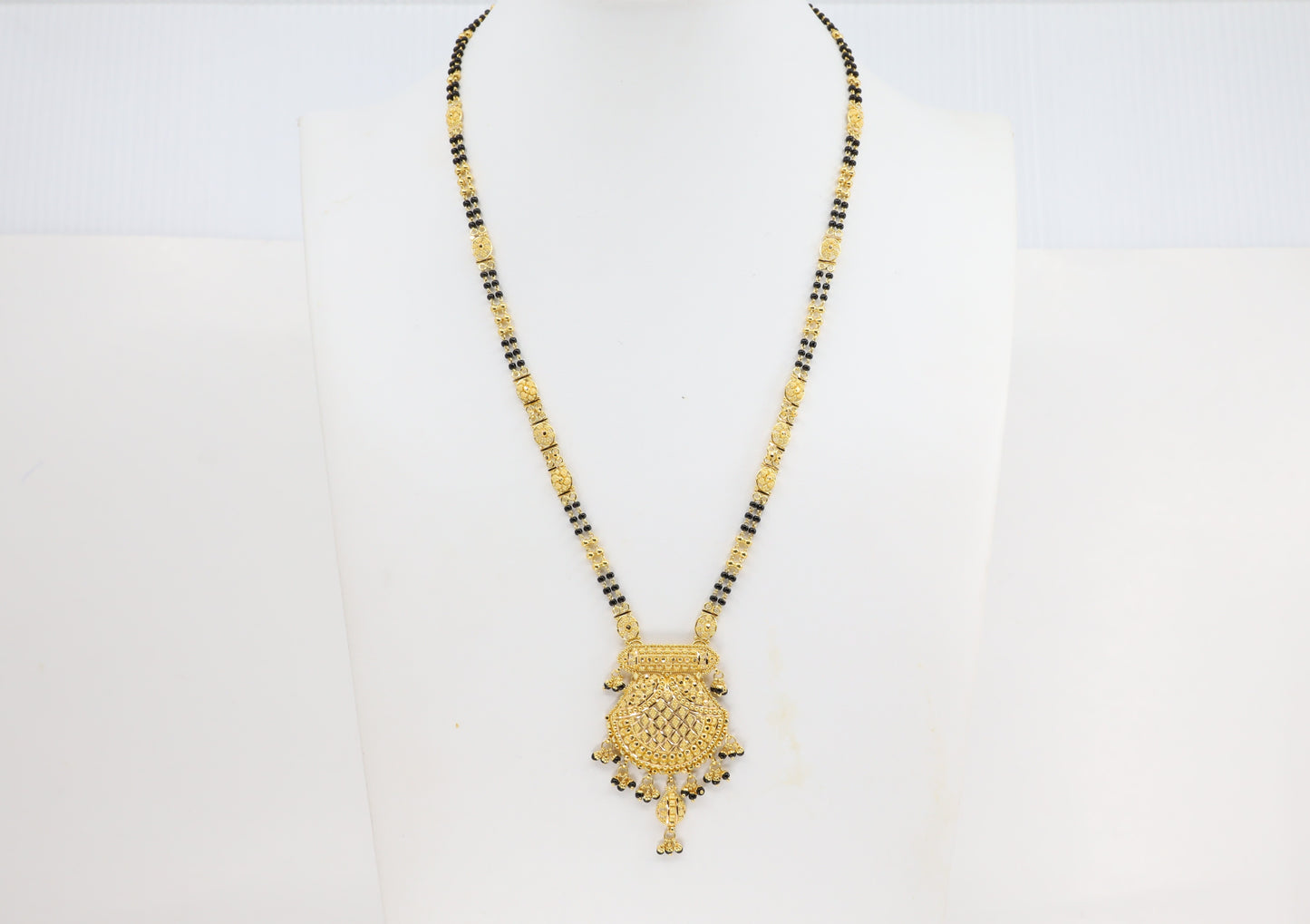 MANGALSUTRA 22K (MS-10133)