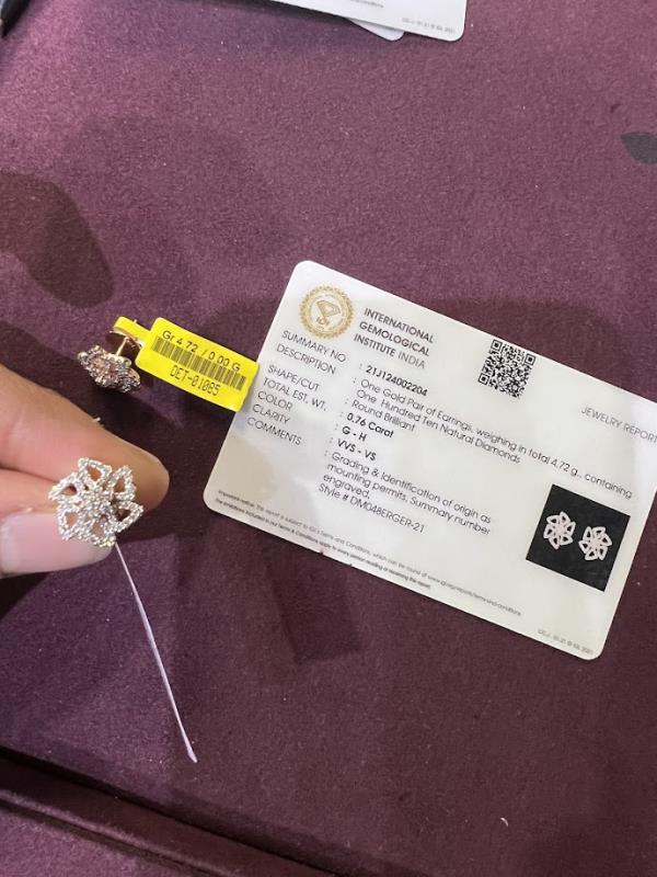 DIAMOND-EAR TOPS,18K (DET-01085)